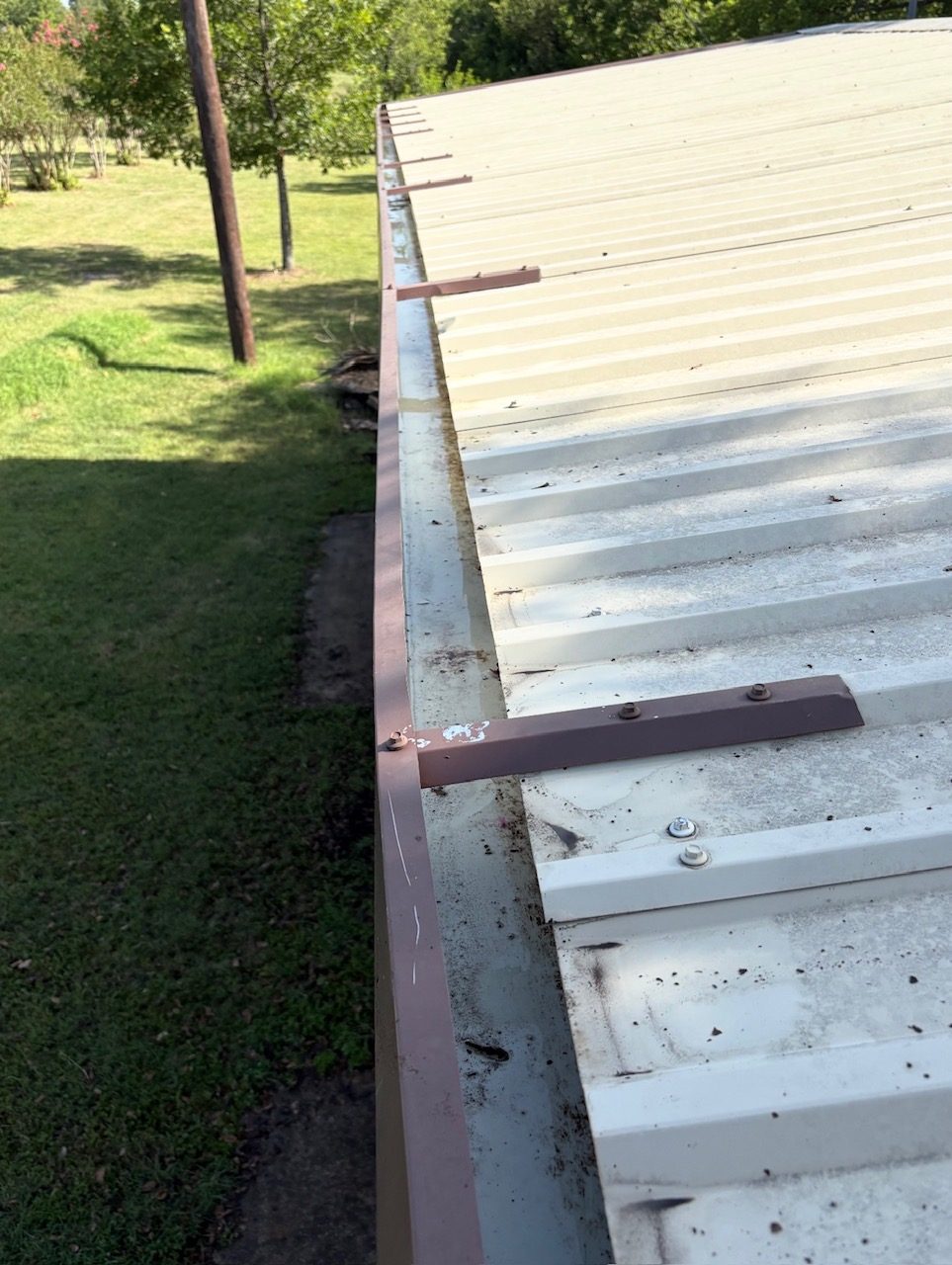 Gutter clean after service